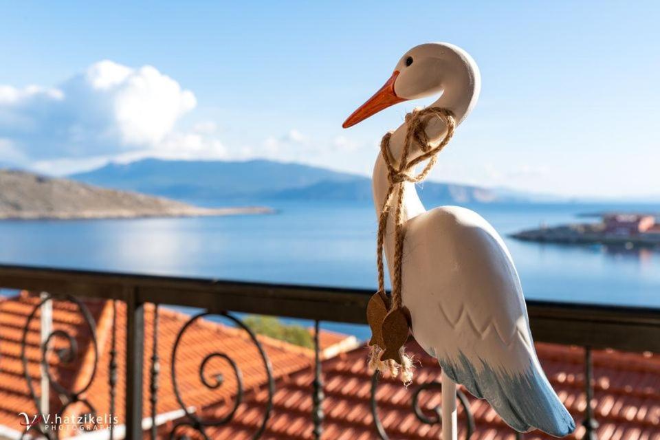 Villa Lola Chalki Town Bagian luar foto